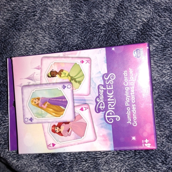 Disney princess cards and Disney princess keychain - Picture 2 of 4
